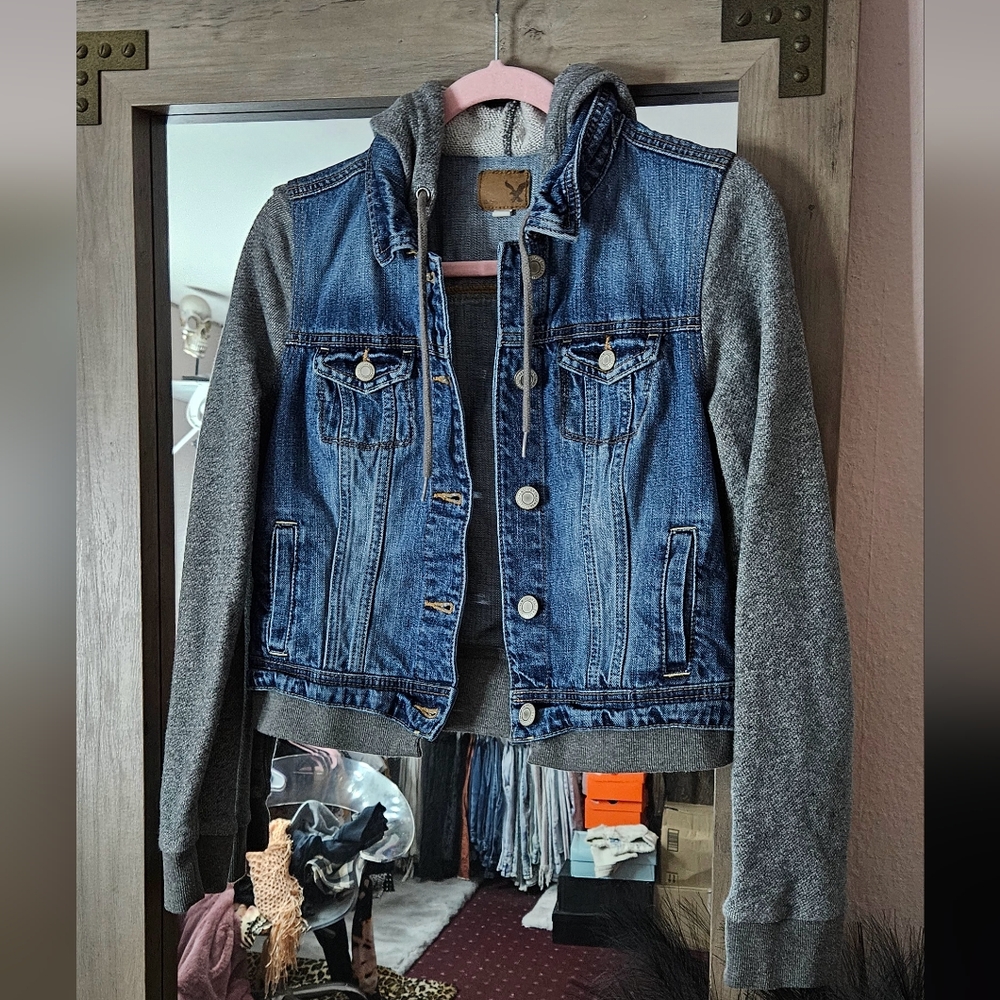 American Eagle Jacket Size M